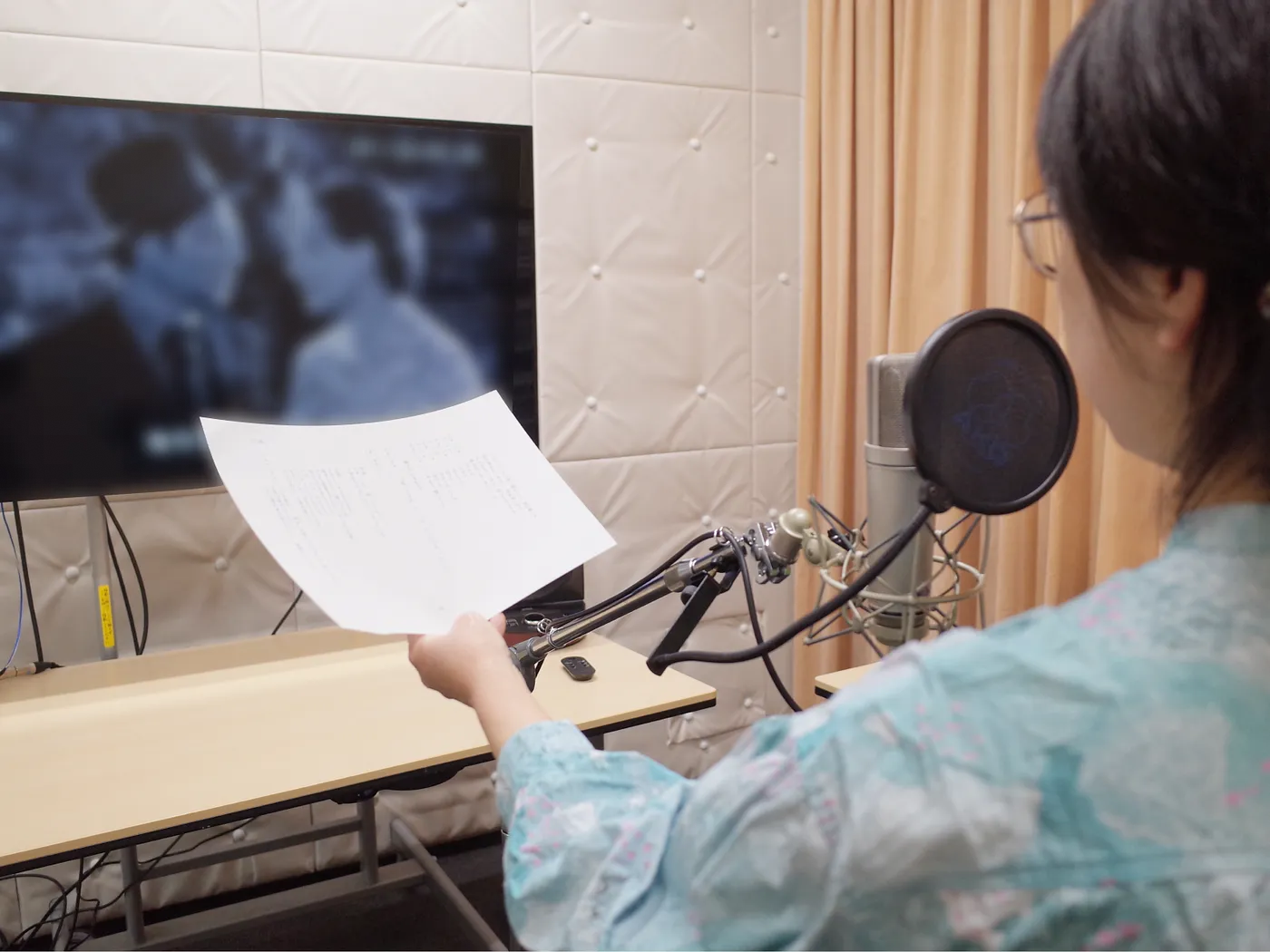 畫面中為口述影像錄音現場場景